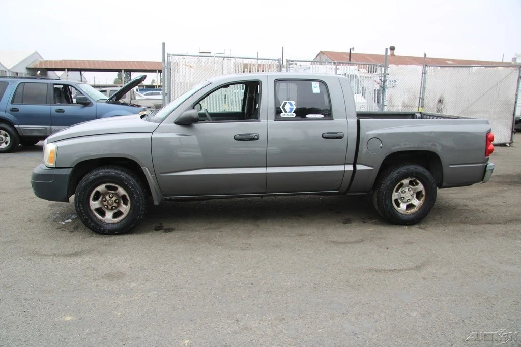2005 Dodge Dakota 3rd Gen - Image 3 of 21