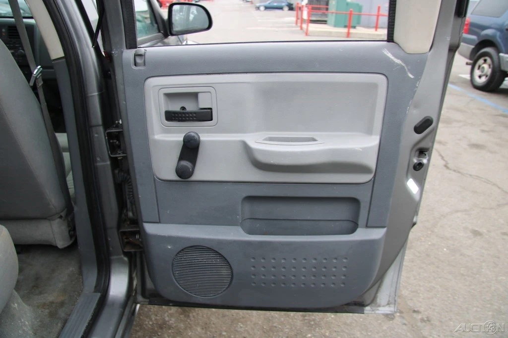2005 Dodge Dakota 3rd Gen - Image 20 of 21
