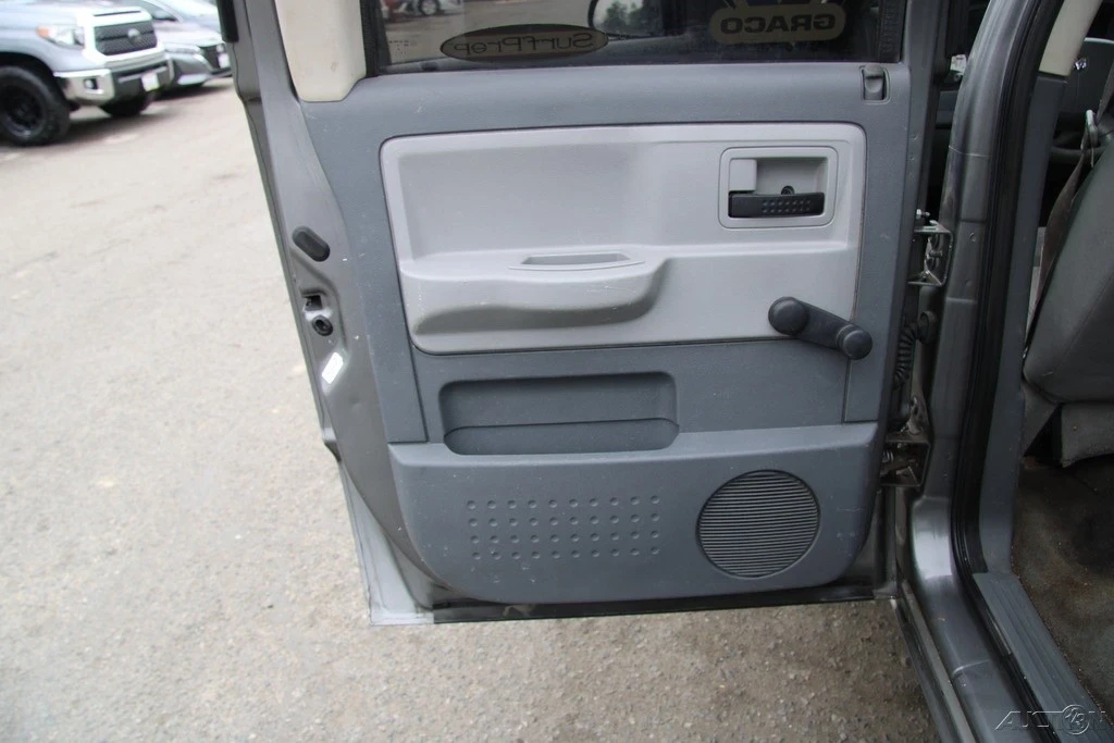 2005 Dodge Dakota 3rd Gen - Image 18 of 21