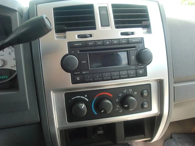 2005 Dodge Dakota 3rd Gen - Image 19 of 21
