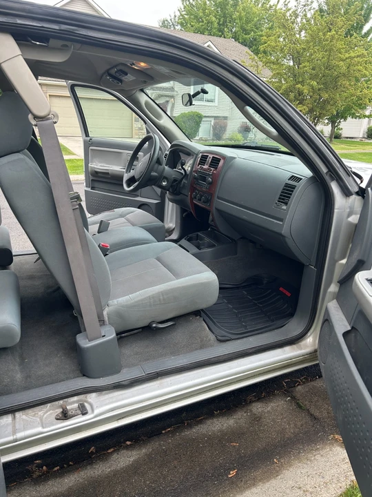 2005 Dodge Dakota 3rd Gen - Image 9 of 11