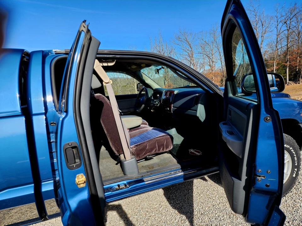 2005 Dodge Dakota 3rd Gen - Image 14 of 18