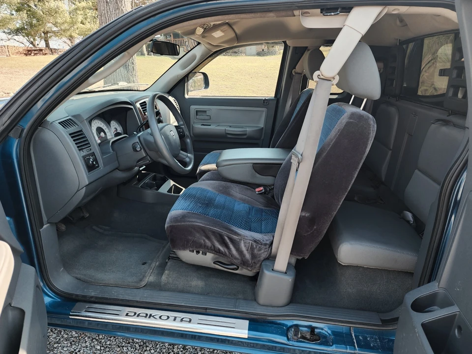 2005 Dodge Dakota 3rd Gen - Image 12 of 18