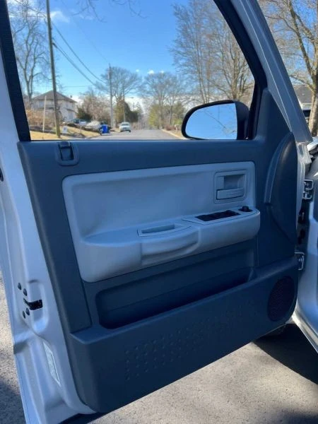 2005 Dodge Dakota 3rd Gen - Image 6 of 12