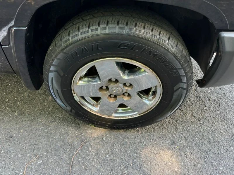 2005 Dodge Dakota 3rd Gen - Image 9 of 12