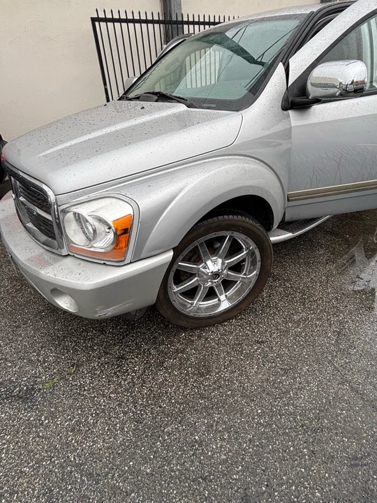 2005 Dodge Durango 2nd Gen - Image 3 of 12