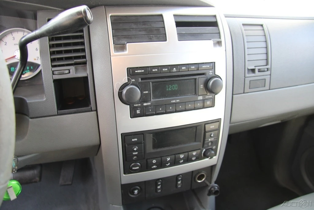 2005 Dodge Durango 2nd Gen - Image 16 of 21