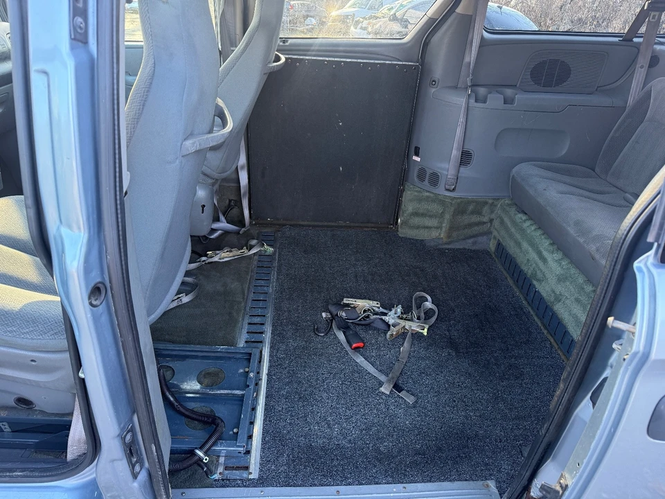 2005 Dodge Caravan - Image 20 of 20