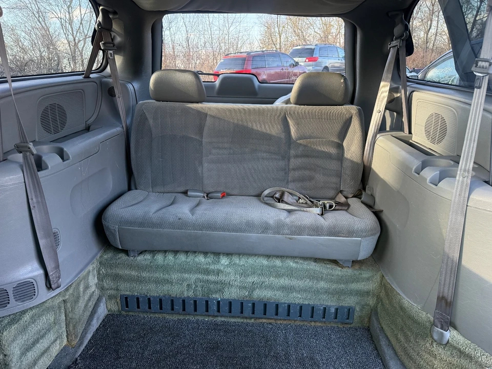 2005 Dodge Caravan - Image 18 of 20