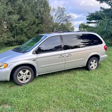 2005 Dodge Grand Caravan SE