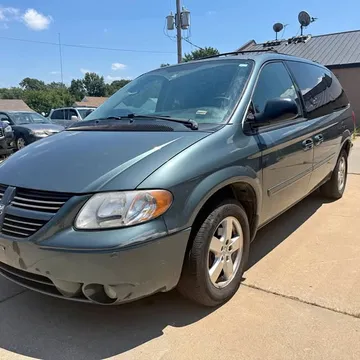 2005 Dodge Grand Caravan SXT Minivan