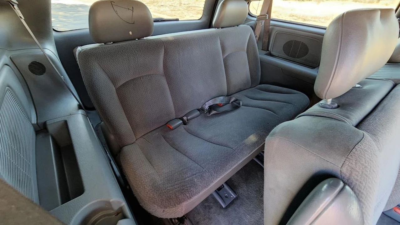 2005 Dodge Caravan - Image 20 of 21