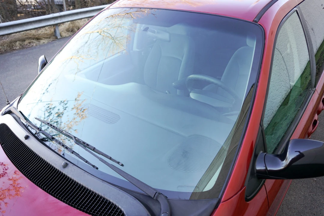 2005 Dodge Caravan - Image 15 of 31