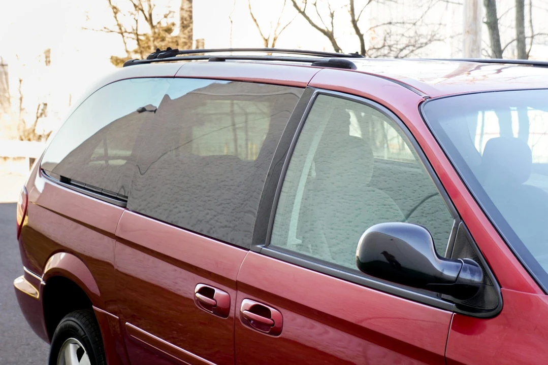 2005 Dodge Caravan - Image 30 of 31