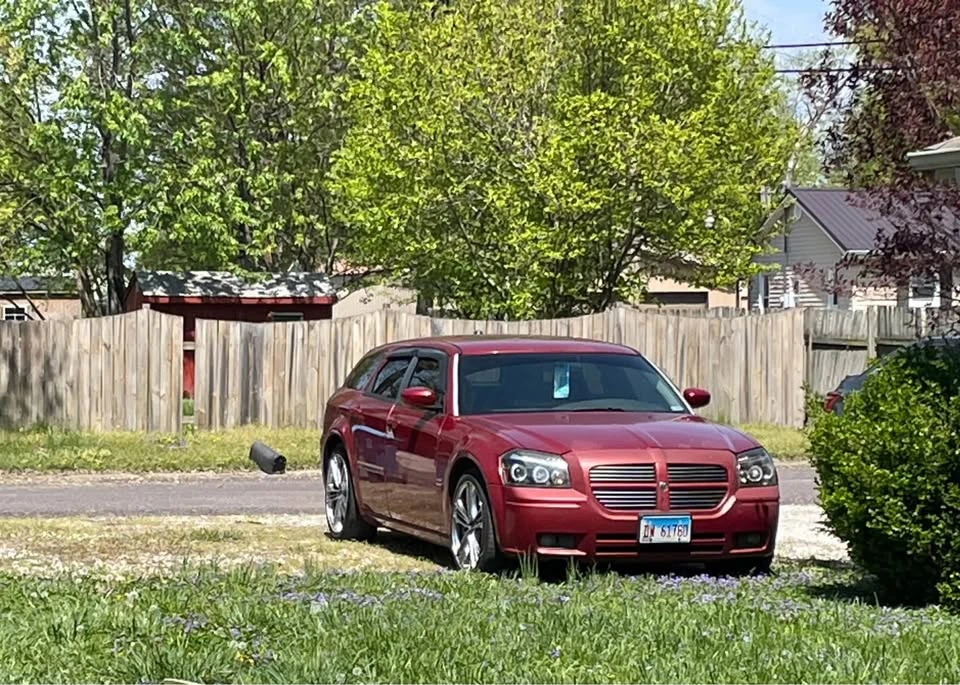 2005 Dodge Magnum 2nd Gen Wagon - Image 4 of 6