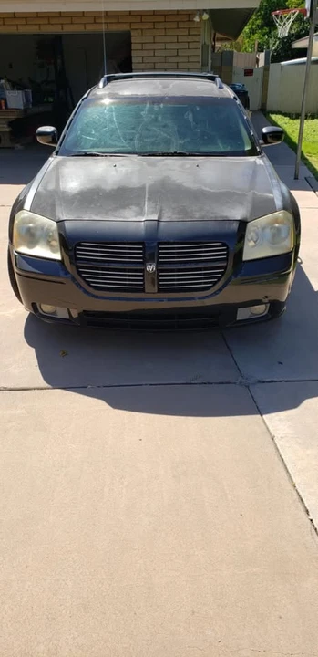 2005 Dodge Magnum 2nd Gen Wagon - Image 7 of 14