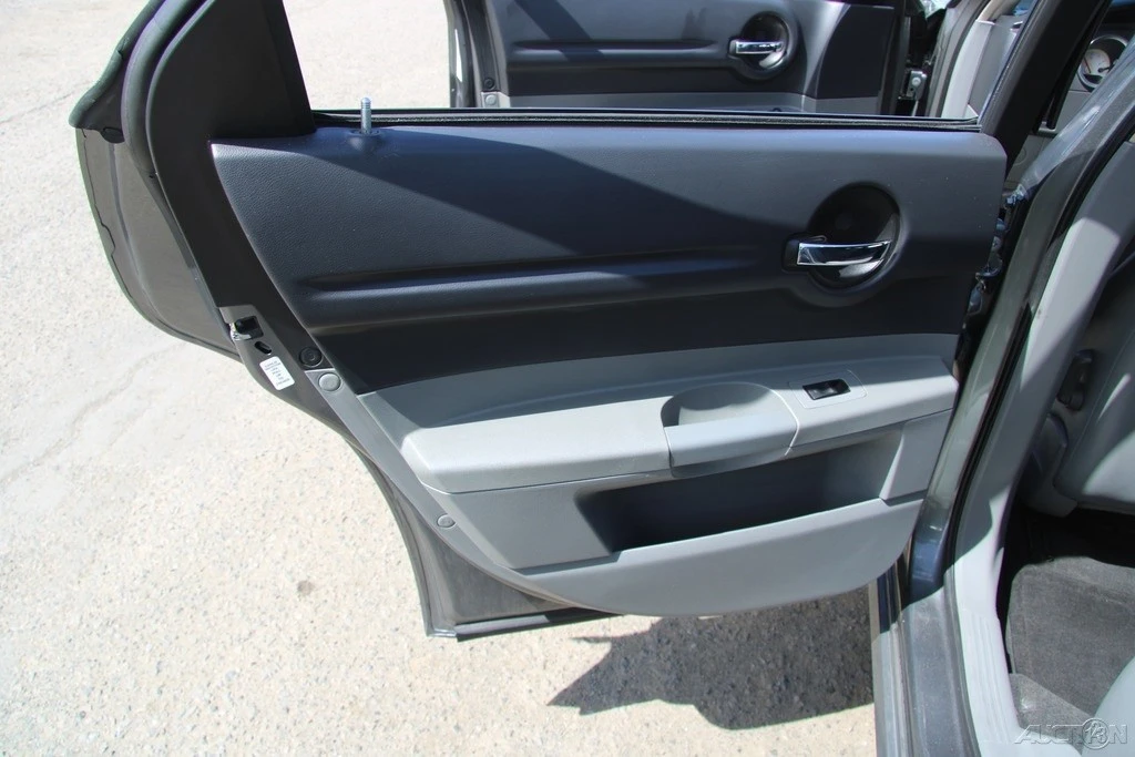 2005 Dodge Magnum 2nd Gen Wagon - Image 21 of 21
