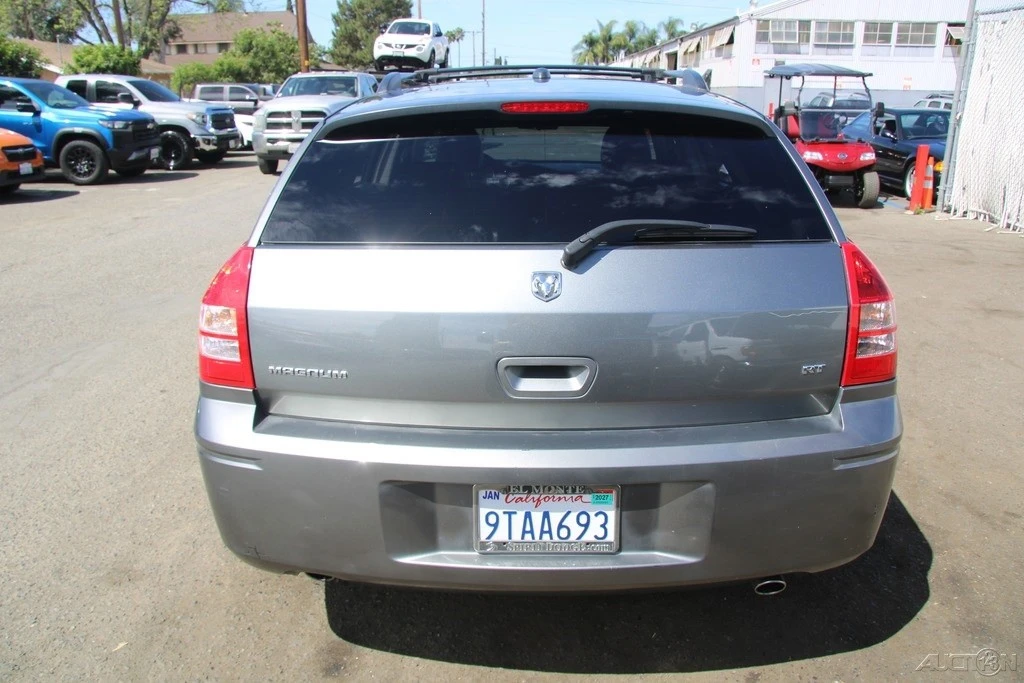 2005 Dodge Magnum 2nd Gen Wagon - Image 6 of 21