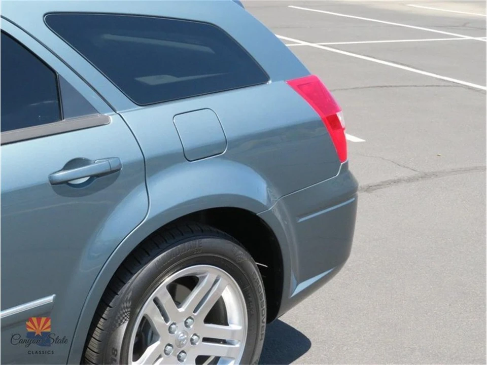 2005 Dodge Magnum 2nd Gen Wagon - Image 16 of 31