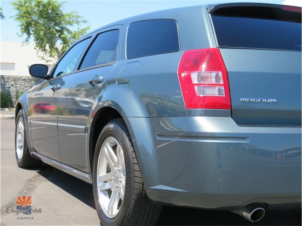 2005 Dodge Magnum 2nd Gen Wagon - Image 26 of 31