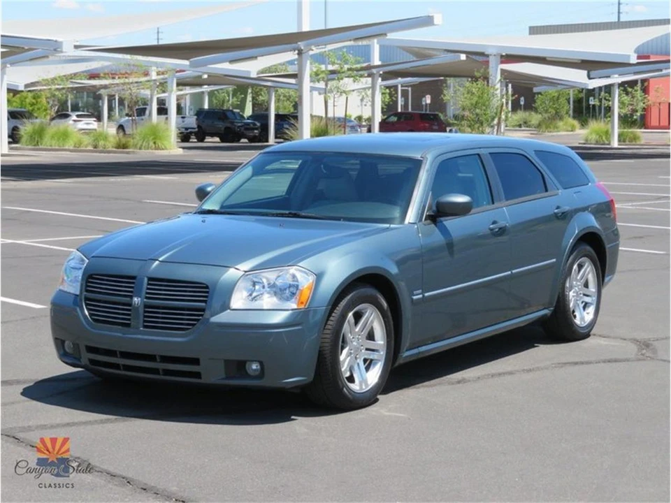 2005 Dodge Magnum 2nd Gen Wagon - Image 8 of 31