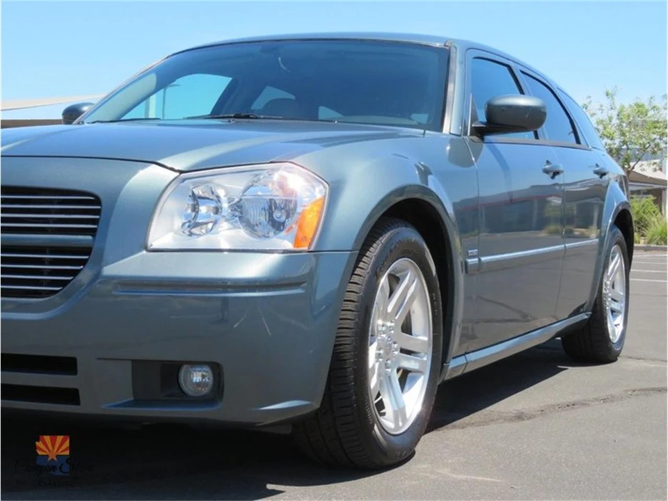 2005 Dodge Magnum 2nd Gen Wagon - Image 25 of 31