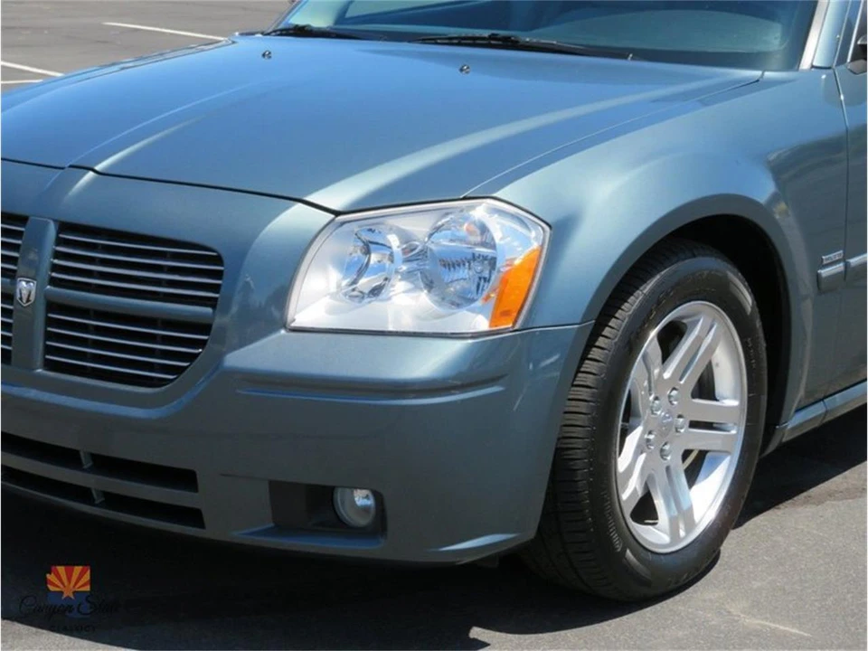 2005 Dodge Magnum 2nd Gen Wagon - Image 15 of 31