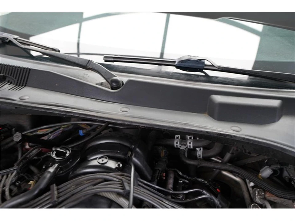2005 Dodge Magnum 2nd Gen Wagon - Image 30 of 31