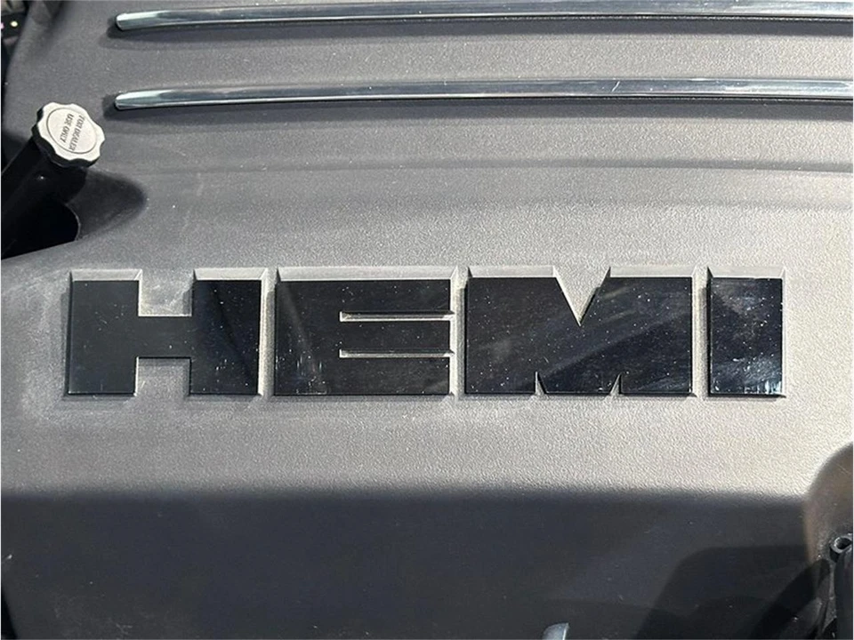 2005 Dodge Magnum 2nd Gen Wagon - Image 16 of 31