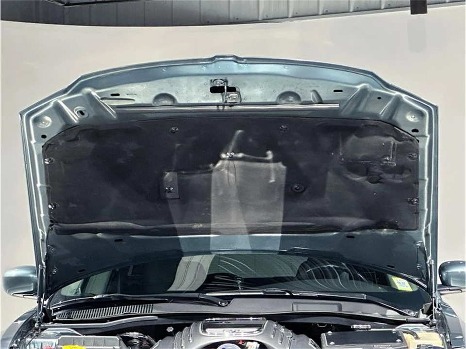 2005 Dodge Magnum 2nd Gen Wagon - Image 20 of 31