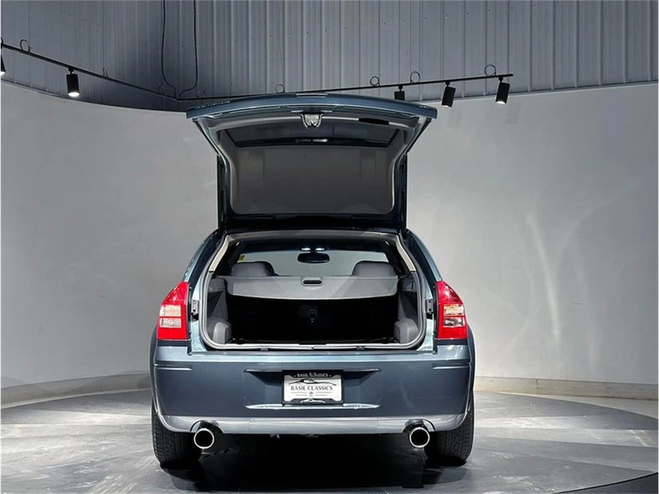 2005 Dodge Magnum 2nd Gen Wagon - Image 29 of 31
