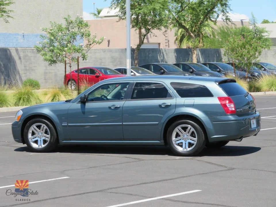 2005 Dodge Magnum 2nd Gen Wagon - Image 10 of 31