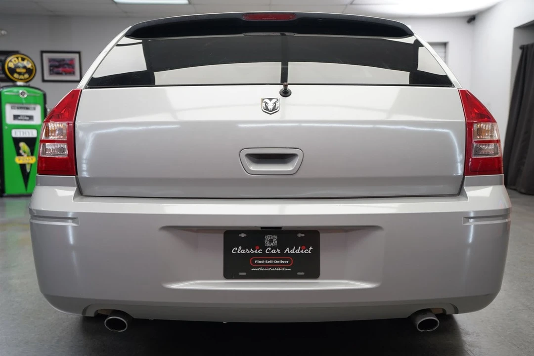 2005 Dodge Magnum 2nd Gen Wagon - Image 7 of 31