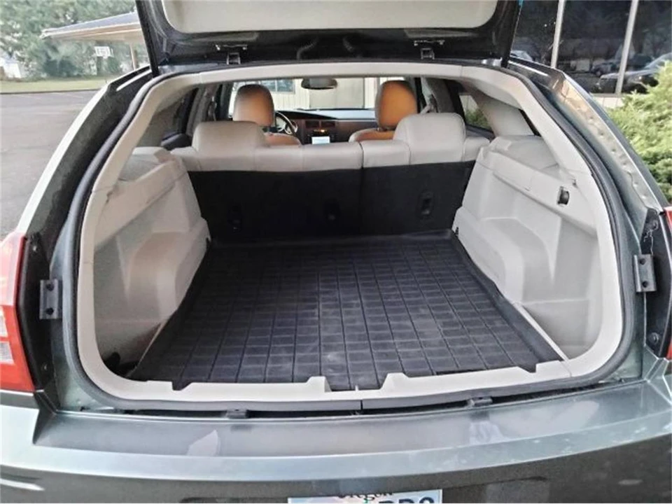 2005 Dodge Magnum 2nd Gen Wagon - Image 11 of 13