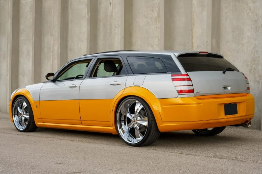 2005 Dodge Magnum 2nd Gen Wagon - Image 14 of 24