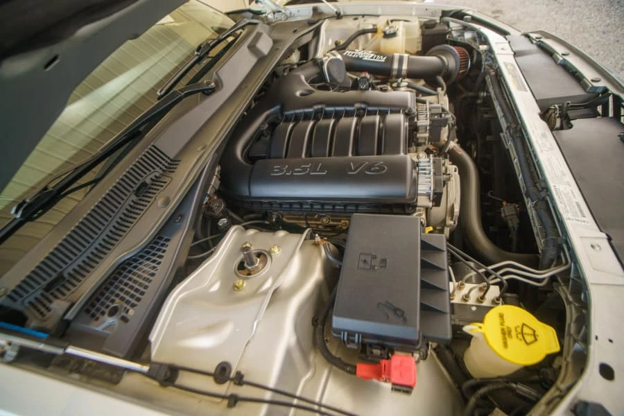 2005 Dodge Magnum 2nd Gen Wagon - Image 20 of 24