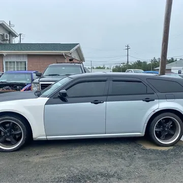 2005 Dodge Magnum