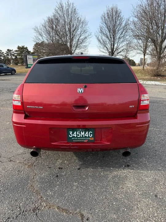 2005 Dodge Magnum 2nd Gen Wagon - Image 4 of 9