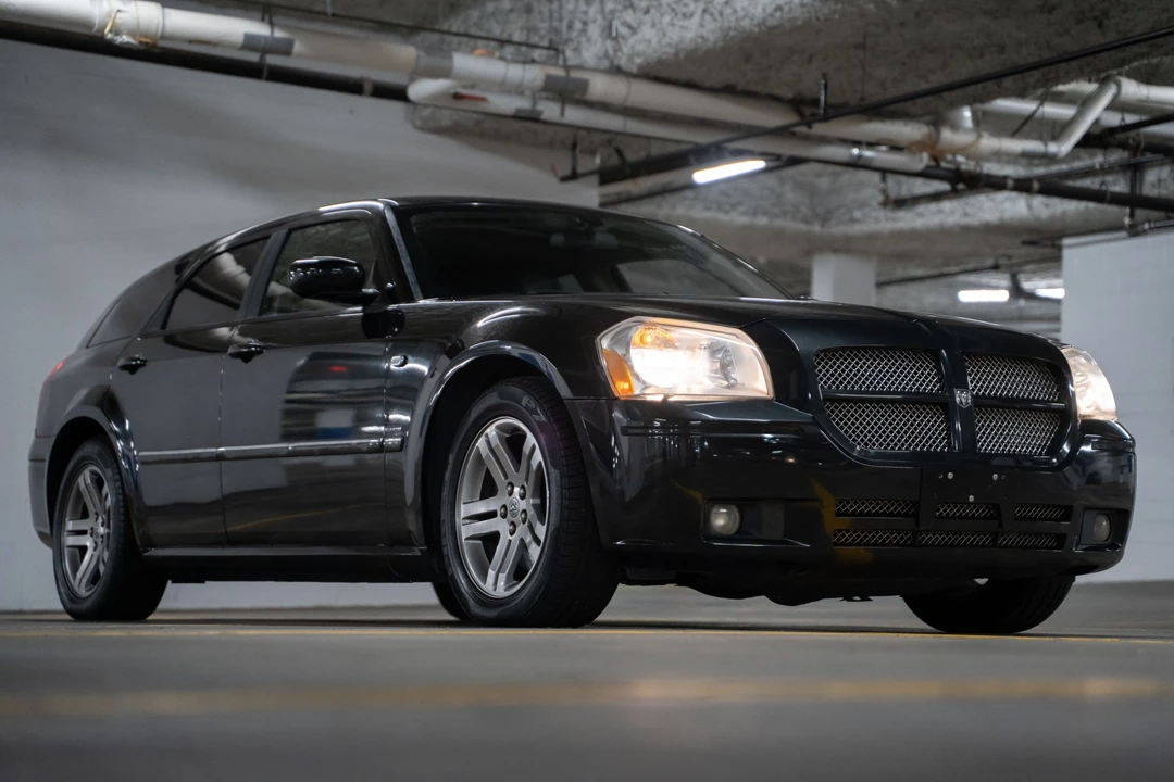 2005 Dodge Magnum 2nd Gen Wagon - Image 18 of 31