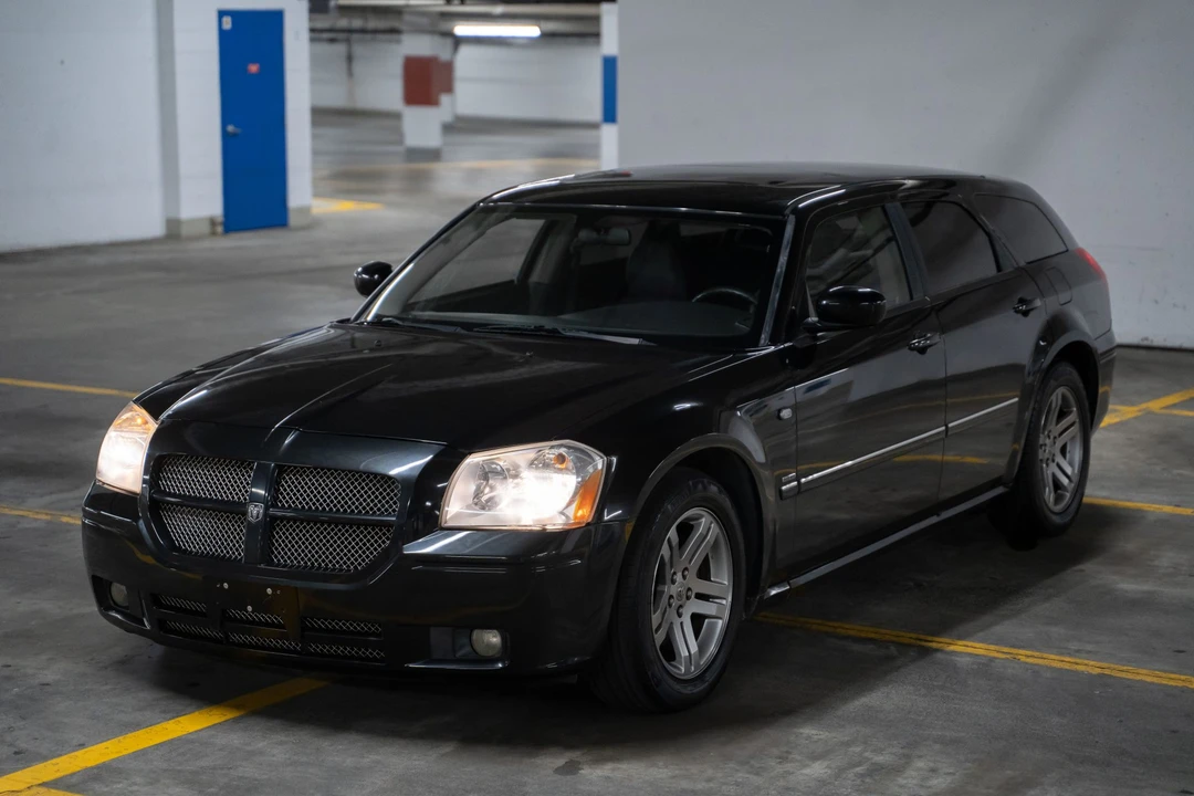2005 Dodge Magnum 2nd Gen Wagon - Image 6 of 31