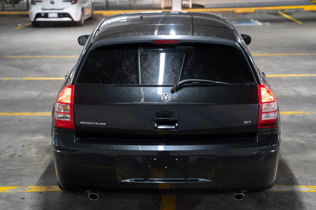 2005 Dodge Magnum 2nd Gen Wagon - Image 13 of 31