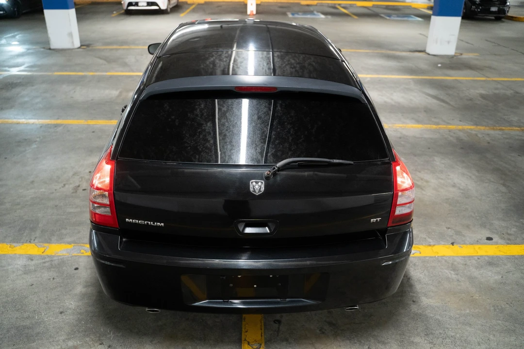 2005 Dodge Magnum 2nd Gen Wagon - Image 12 of 31