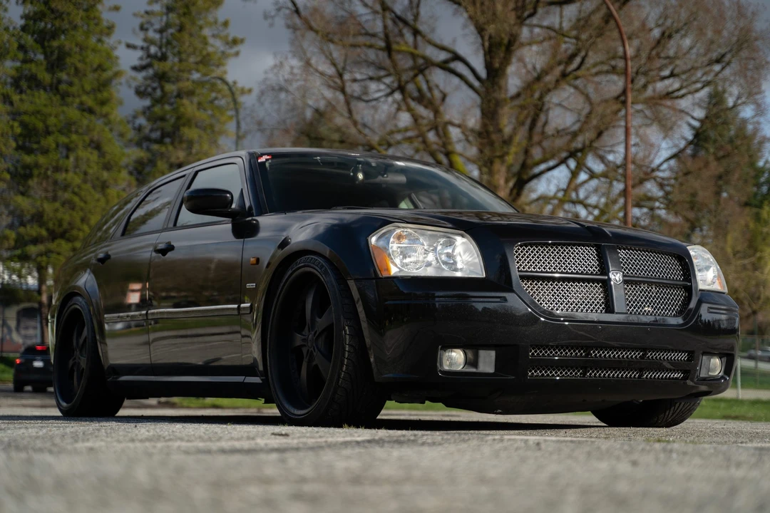 2005 Dodge Magnum 2nd Gen Wagon - Image 23 of 31