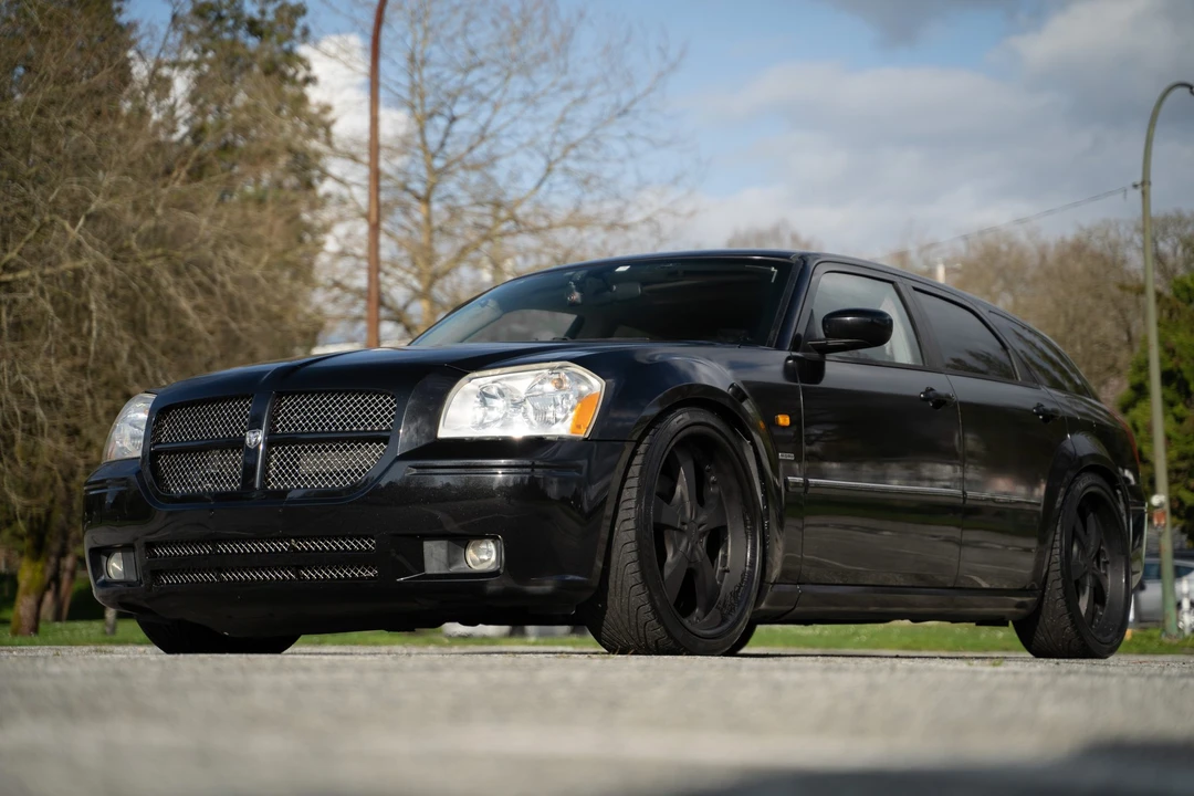2005 Dodge Magnum 2nd Gen Wagon - Image 4 of 31