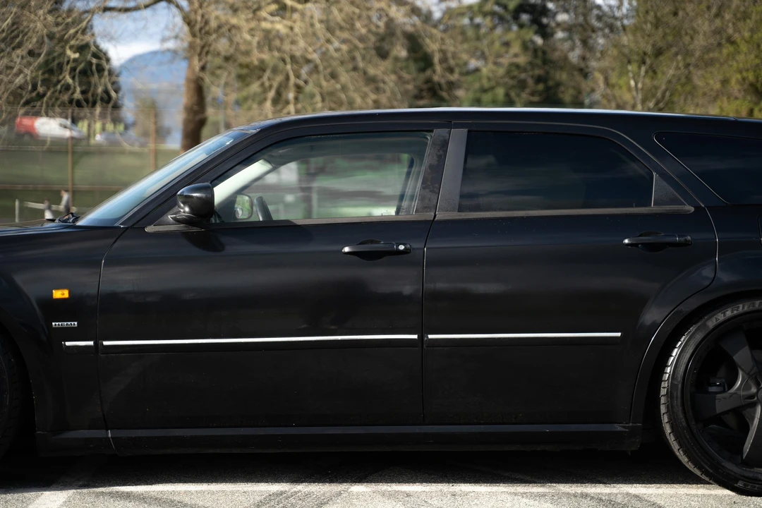 2005 Dodge Magnum 2nd Gen Wagon - Image 29 of 31