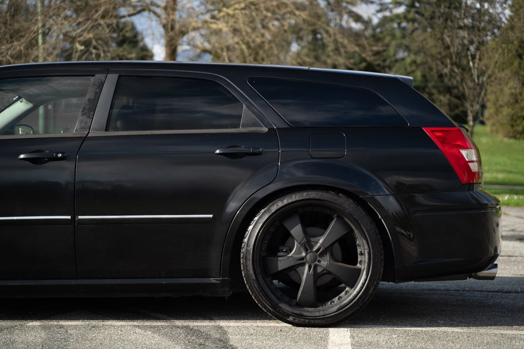 2005 Dodge Magnum 2nd Gen Wagon - Image 30 of 31