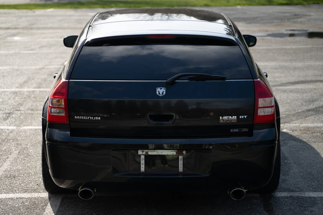 2005 Dodge Magnum 2nd Gen Wagon - Image 13 of 31
