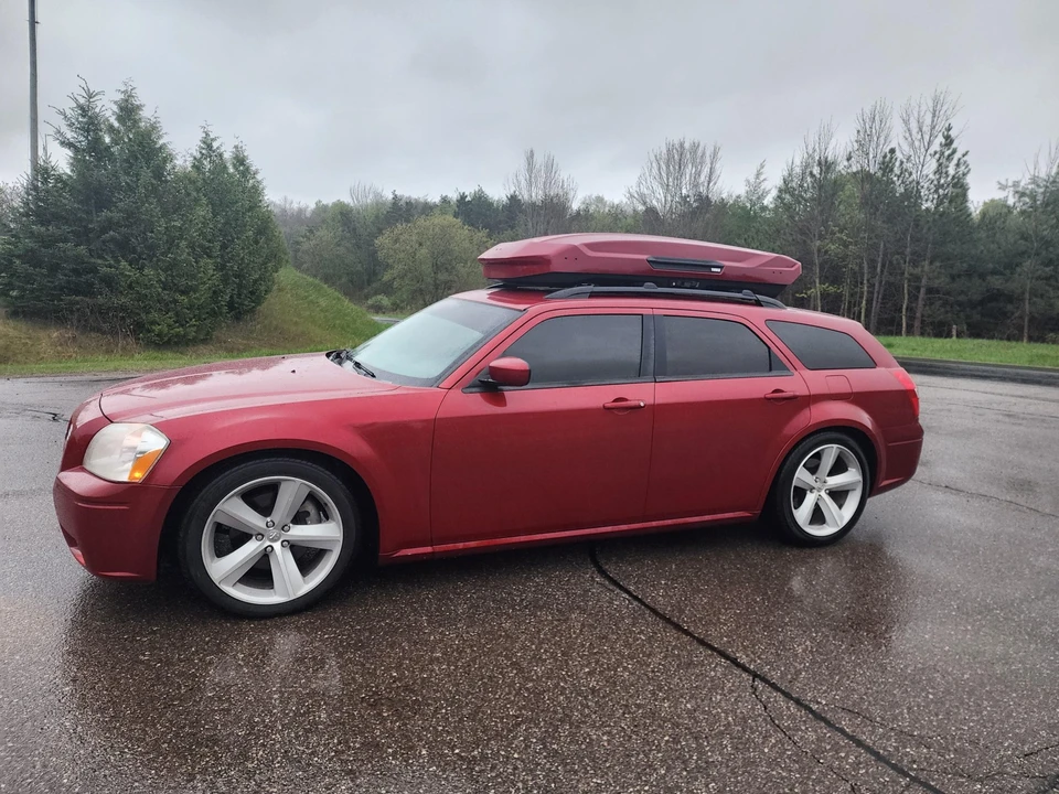 2005 Dodge Magnum 2nd Gen Wagon - Image 10 of 31