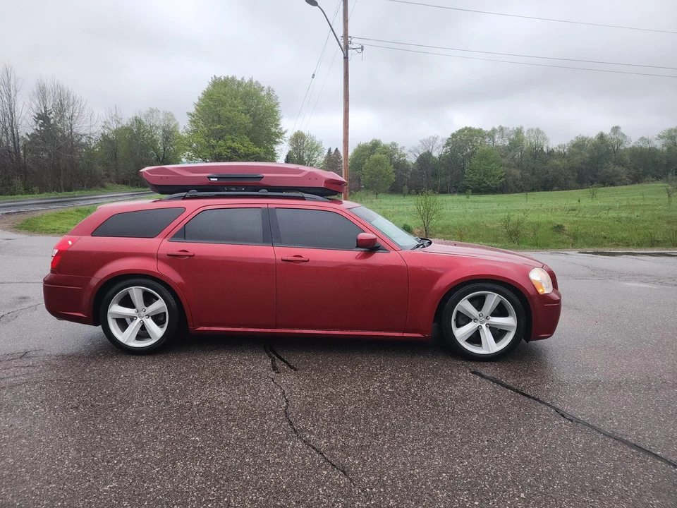 2005 Dodge Magnum 2nd Gen Wagon - Image 14 of 31