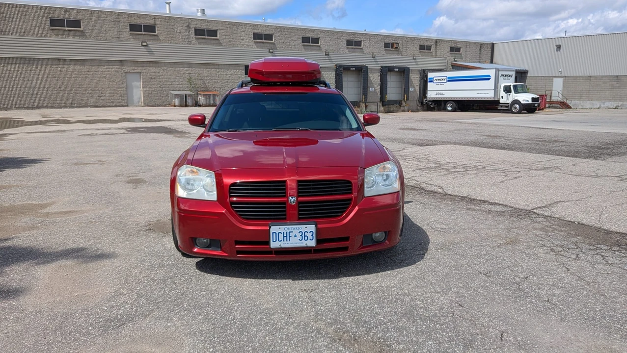 2005 Dodge Magnum 2nd Gen Wagon - Image 8 of 31